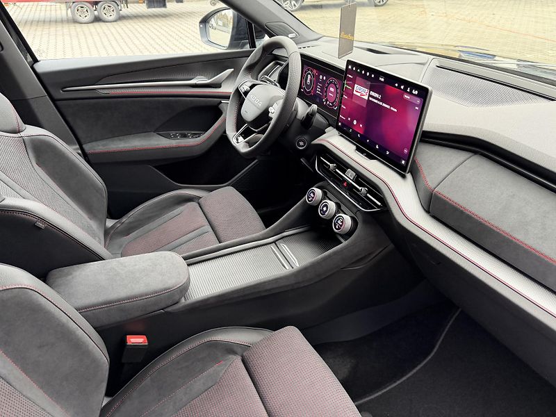Škoda Kodiaq (2026) RS 2.0TSI 195kW 4X4 DCC NT HUD - fotka 30 z 47