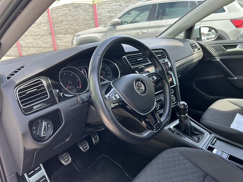 Volkswagen Golf (2019) 2.0 TDi 110 KW servisni kniha - fotka 11 z 29