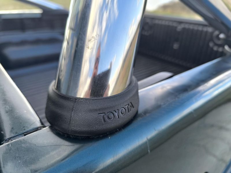 Toyota Hilux (2007) 2.5 D-4D SERVISNÍ KN,DOL KM - fotka 45 z 45