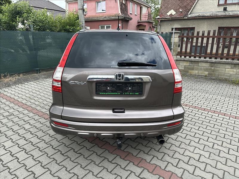 Honda CR-V 2,0 4x4 Executive TAŽNÉ TOP - fotka 6 z 26