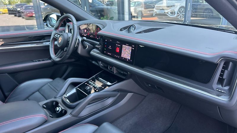 Porsche Cayenne S Coupe E3 II - fotka 23 z 30