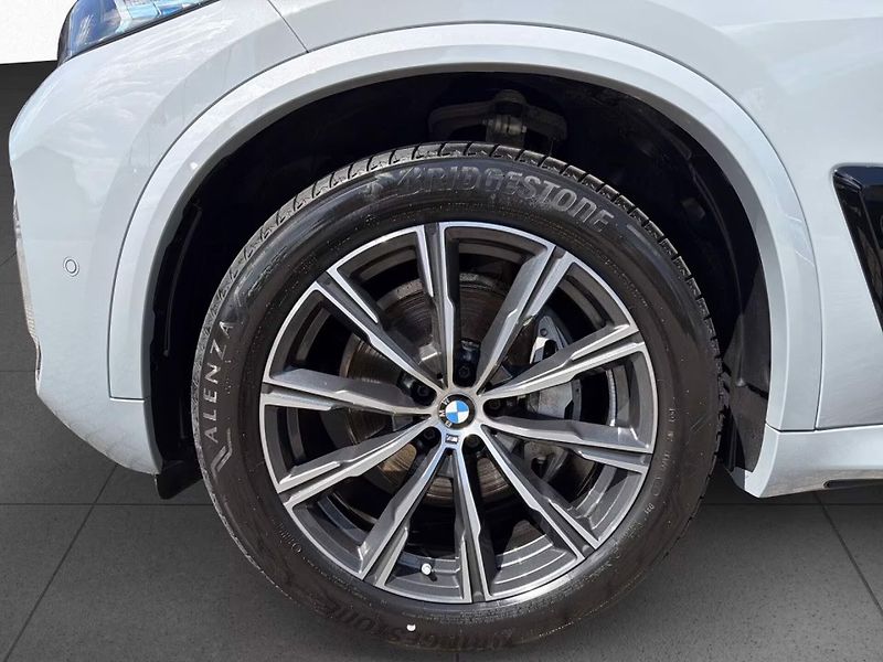 BMW X5 xDrive30d M-Sport Pano 360 HuD - fotka 7 z 15