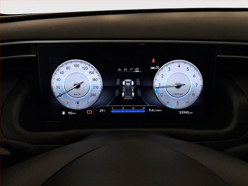 Hyundai Tucson (2022) 1.6 T-GDI - fotka 11 z 17