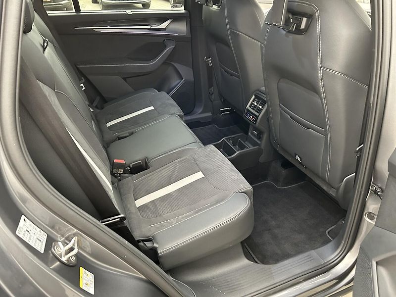 Škoda Kodiaq 2.0 TSI 4x4 SportLine - fotka 25 z 29