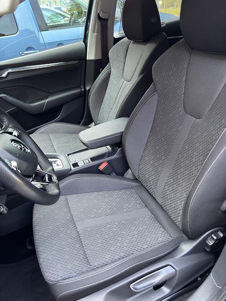 Škoda Octavia (2022) 2.0 TSI, 4x4, Style Plus - fotka 19 z 33