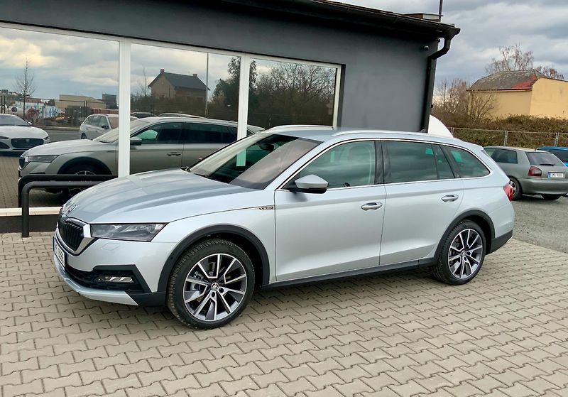 Škoda Octavia (2024) SCOUT 2,0Tdi 147kw-4x4 Panoram - fotka 1 z 36