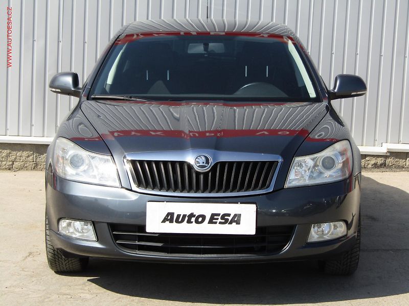 Škoda Octavia (2009) 1.4 TSi, ČR, Elegance - fotka 2 z 15