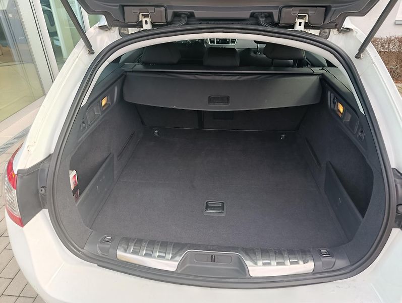 Peugeot 508 (2016) 2. MAJITEL SERVISNÍ KNIHA  - fotka 7 z 13
