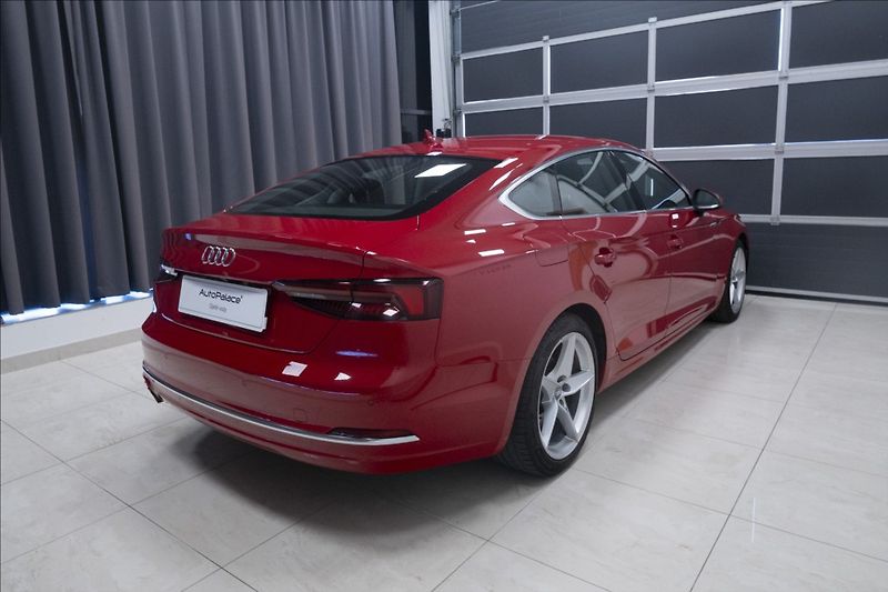 Audi A5 2,0 TDI SPORTBACK NAVI KAMERA - fotka 4 z 44