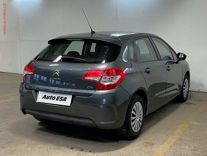 Citroën C4 (2012) 1.4 i, 2.maj, AC, temp - fotka 4 z 15