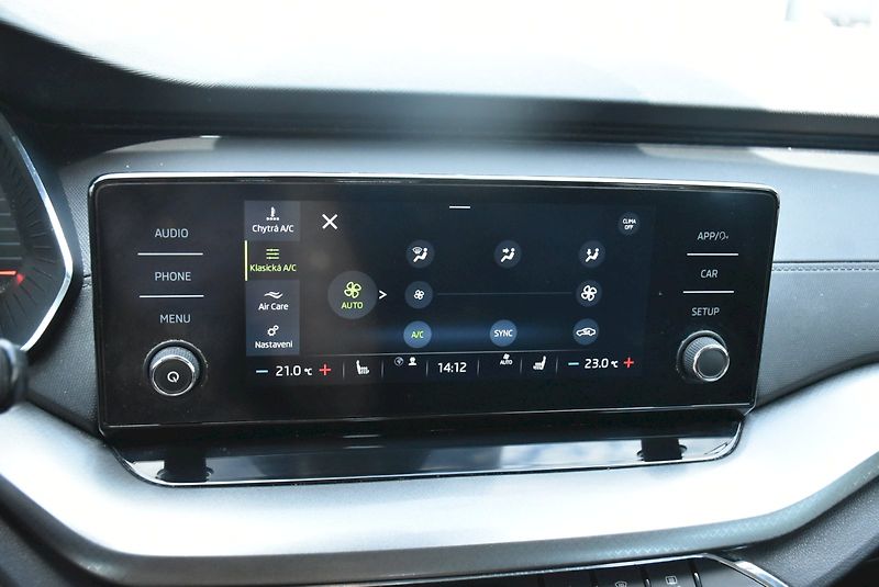 Škoda Octavia (2022) Ambition 1.5 TSI 110kW - fotka 21 z 32