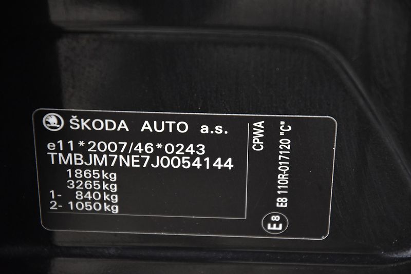 Škoda Octavia 1.4 TSi G-TEC,NAVI,KŮŽE,PDC,TZ - fotka 37 z 37