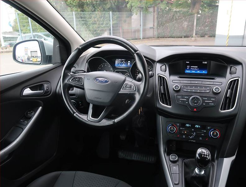 Ford Focus (2016) 1.0 EcoBoost, Serv.kniha - fotka 7 z 18