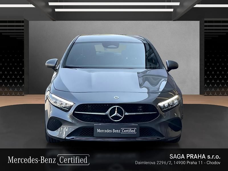 Mercedes-Benz Třídy A A-Třída 180 Progressive Editio - fotka 2 z 19