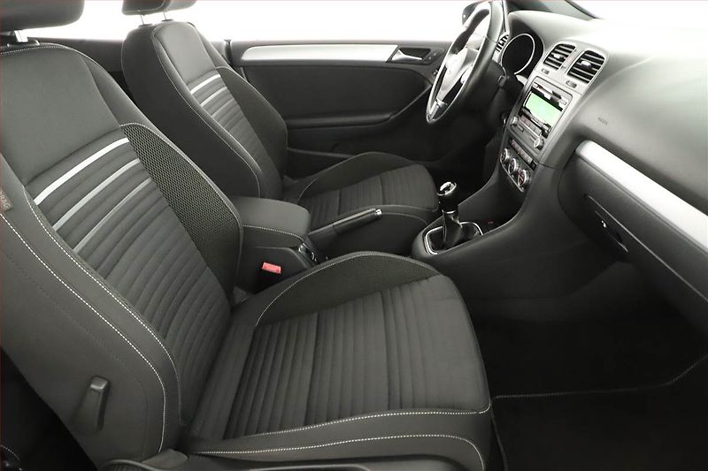 Volkswagen Golf (2014) 1.2 TSI, Tempomat - fotka 7 z 15