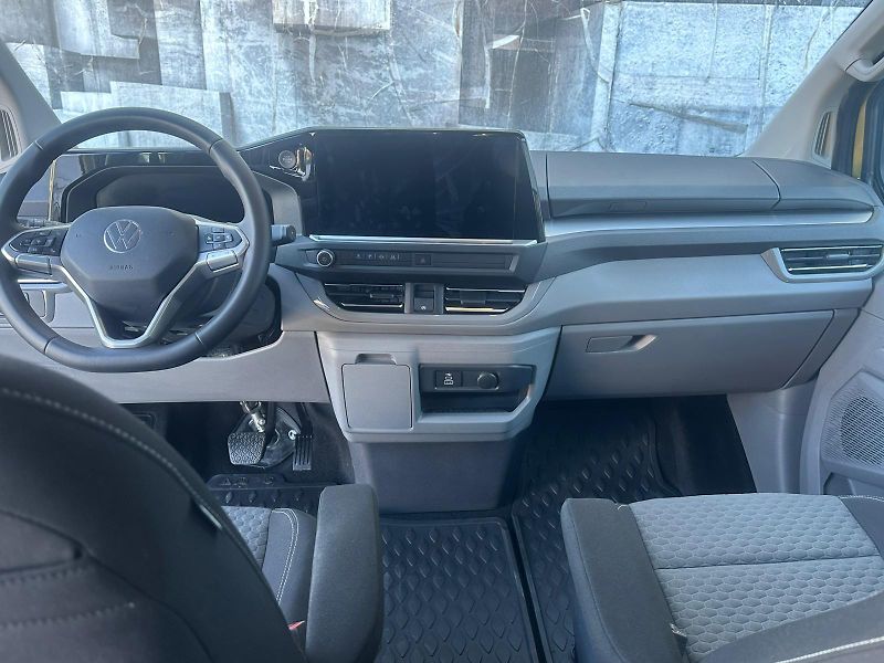 Volkswagen Caravelle (2026) 2.0TDi, 110KW, 8. MÍST - fotka 16 z 40
