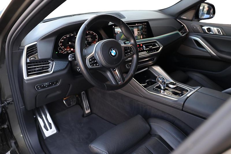 BMW X6 M50i - fotka 7 z 17