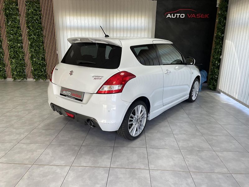 Suzuki Swift 1.6 i 100kW SPORT REZERVACE  - fotka 11 z 21