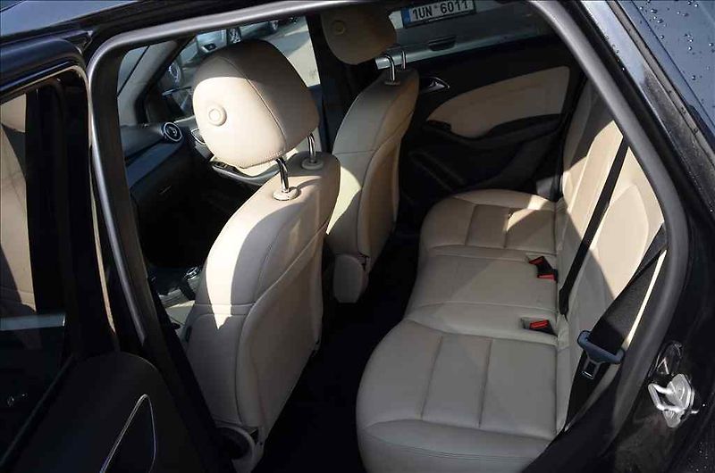 Mercedes-Benz Třídy B (2013) 180 CDI AT - fotka 18 z 22