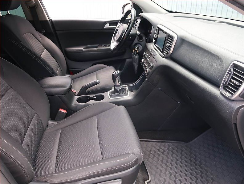 Kia Sportage (2019) 1.6 GDI, LPG, Serv.kniha, Navi - fotka 9 z 21