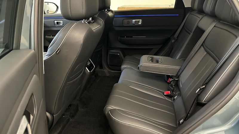 Jaecoo 7 (2026) Exclusive PHEV 205 kW / 1.5 - fotka 12 z 24