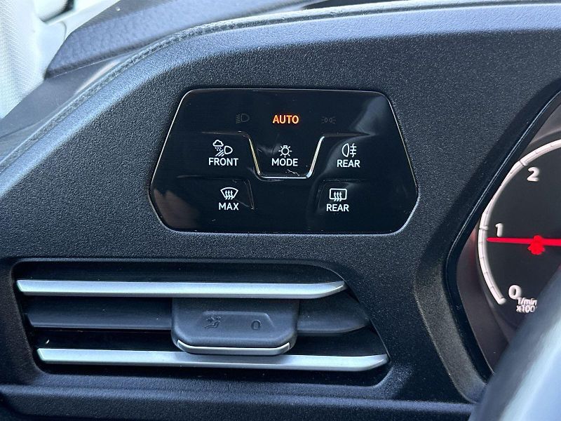Volkswagen Caddy (2023) 2.0 TDI Life - fotka 18 z 32