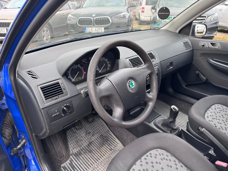 Škoda Fabia (2005) 1,2 HTP 40 KW STK - fotka 21 z 47