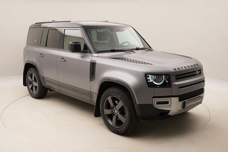 Land Rover Defender 110 D250 HSE AWD AUT CZ - fotka 16 z 51