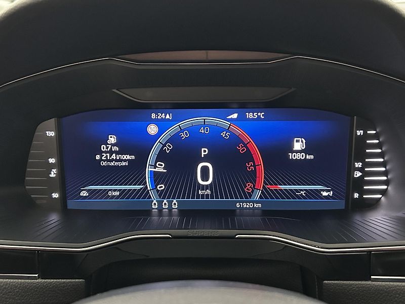 Škoda Superb 2.0 TDI L & K - fotka 7 z 29