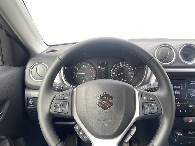 Suzuki Vitara 1.4 BoosterJet 81kW Premium - fotka 15 z 20