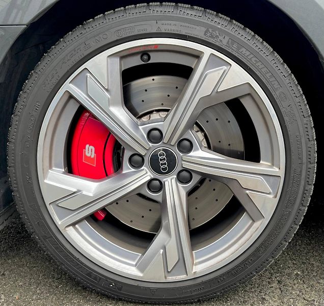 Audi S3 (2024) QUATTRO 2024 MATRIX S-LINE - fotka 11 z 46