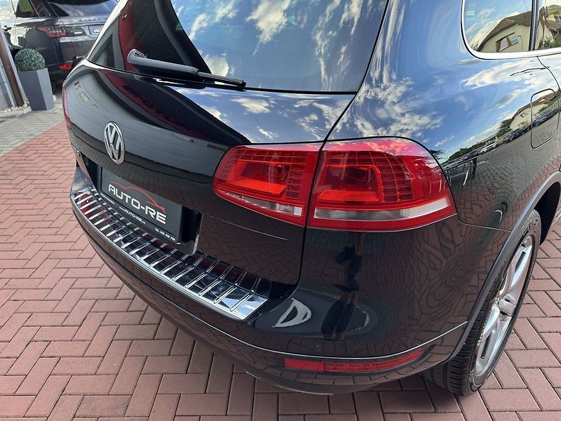 Volkswagen Touareg (2013) 3.0TDI Vzduch Navi Pano Kamera - fotka 45 z 50