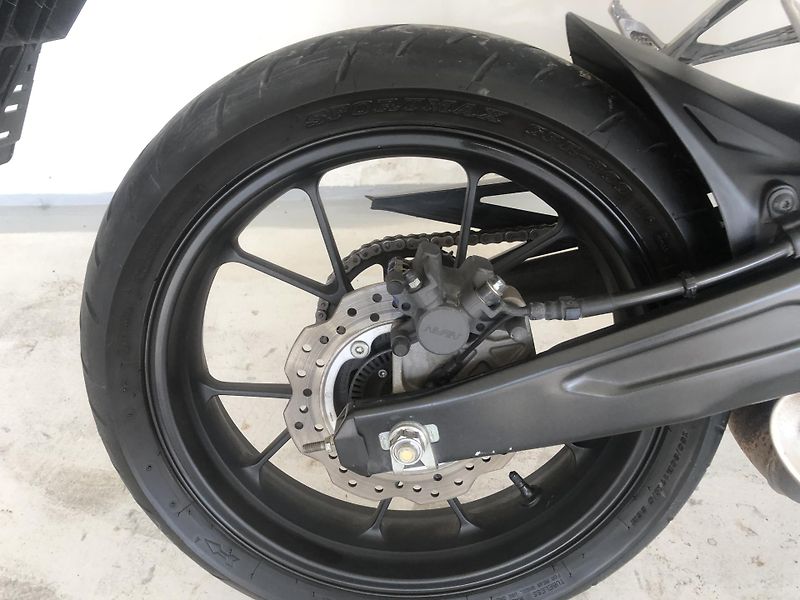 Honda CB 125 R Neo Sports Café ABS - fotka 14 z 17