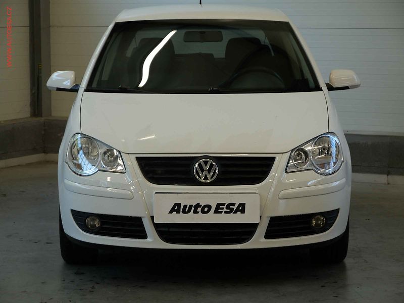 Volkswagen Polo (2008) 1.4MPI, AC - fotka 2 z 17