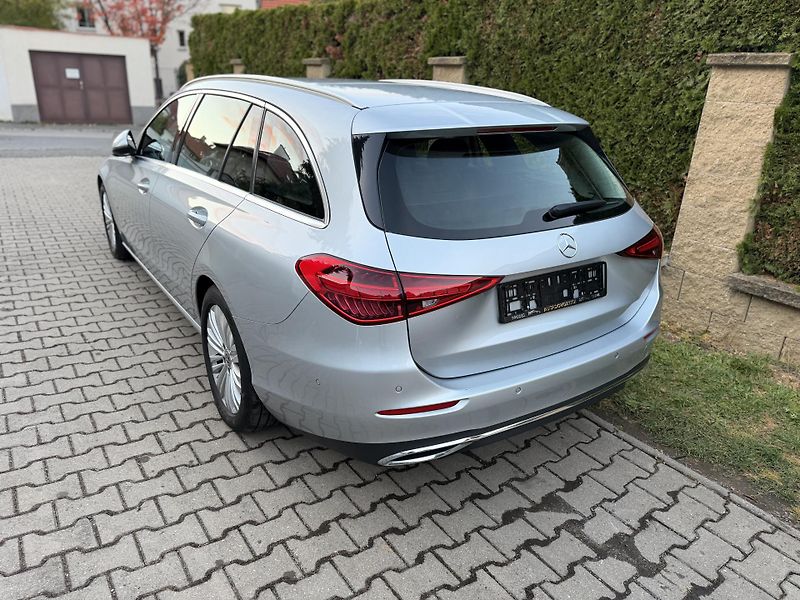 Mercedes-Benz Třídy C 200D 9Gtronic-AVANTGARDE-Tažné - fotka 8 z 37