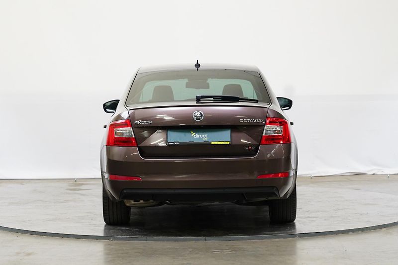 Škoda Octavia - fotka 6 z 26