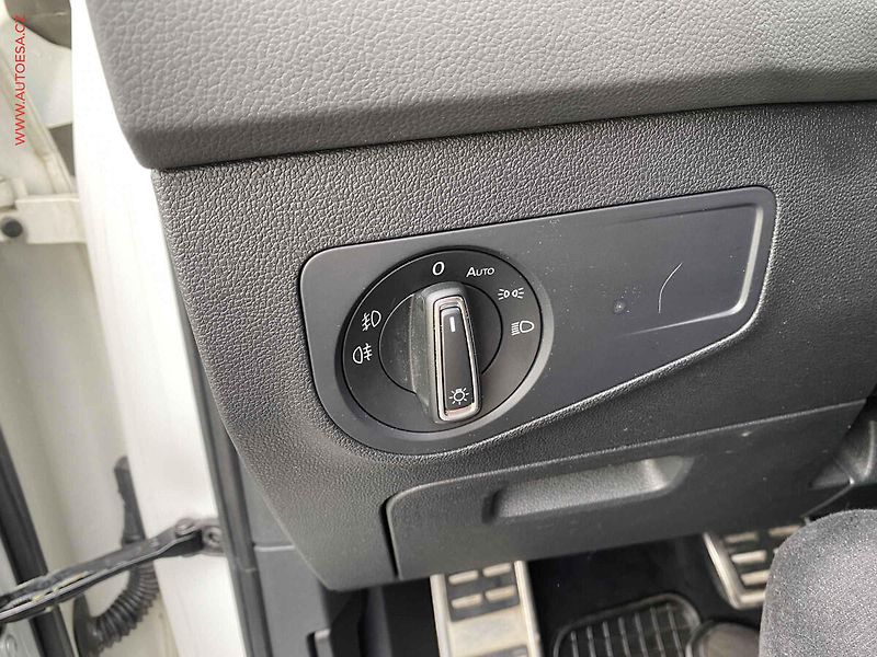 Volkswagen Tiguan (2017) 2.0TDI 4x4, 1.maj,ČR, R-Line - fotka 15 z 20