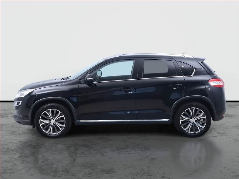 Peugeot 4008 (2012) 1.8 HDI, 4X4, Navi, Xenony - fotka 3 z 14