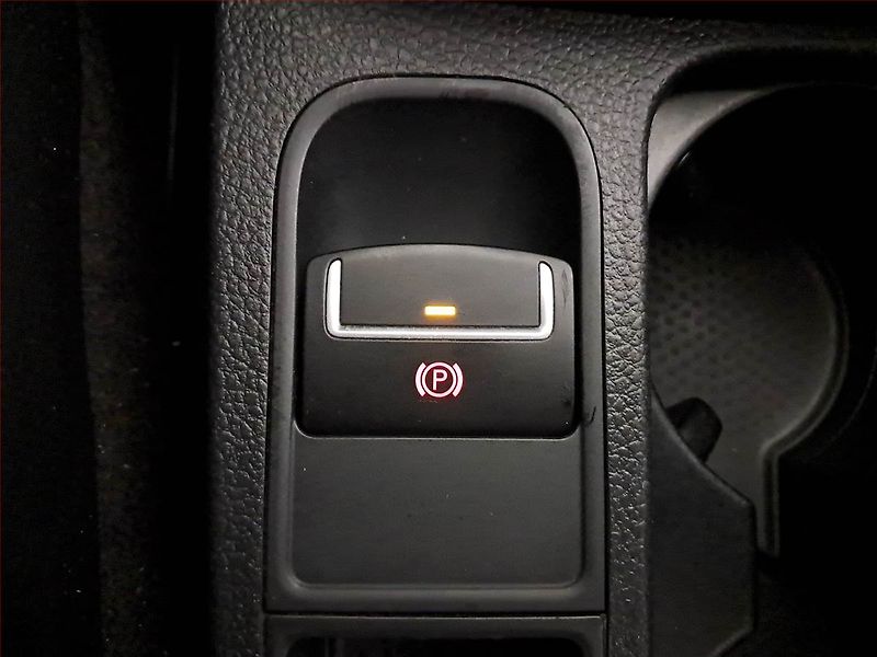 Volkswagen Sharan (2014) Highline 2.0 TDI, 4X4, Kůže - fotka 19 z 19