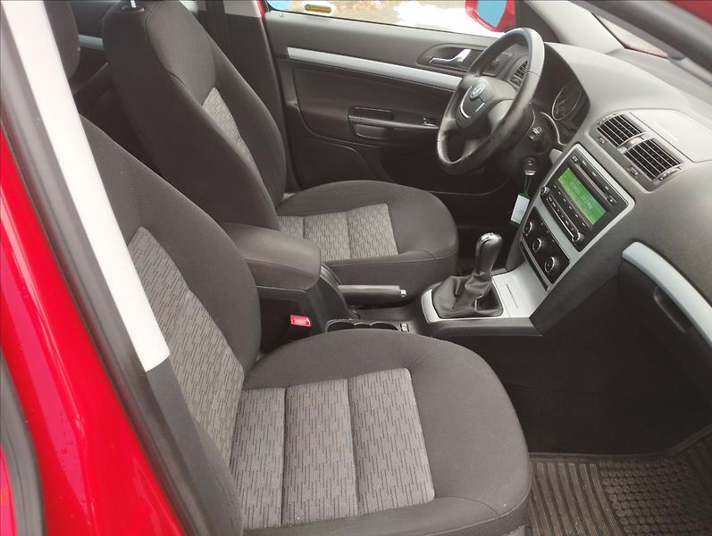 Škoda Octavia 1,4 TSi 90KW ČR 100%KM - fotka 8 z 24