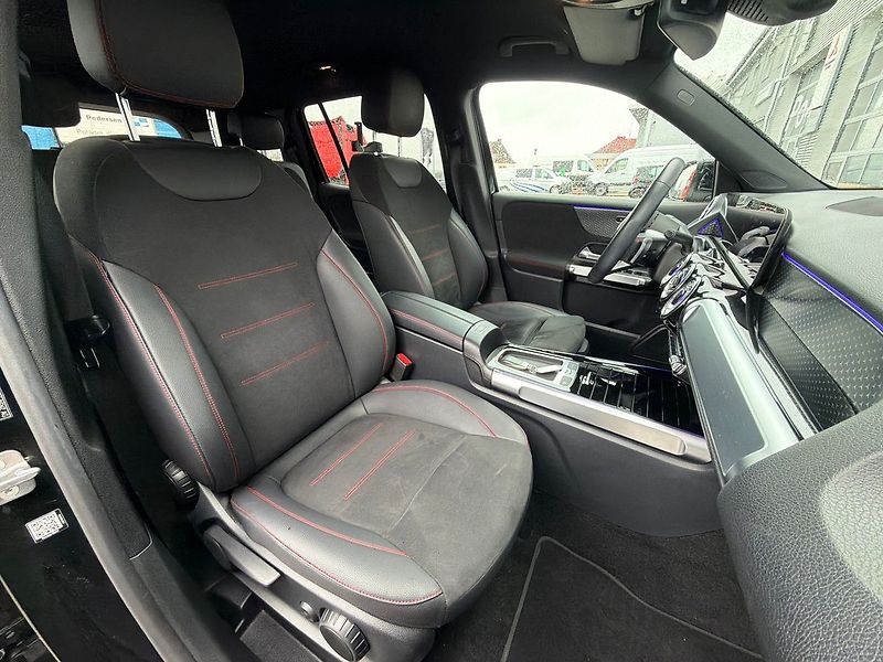 Mercedes-Benz GLB 200d 4MATIC - fotka 29 z 34