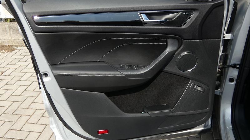 Škoda Kodiaq 2.0 TDI 147 kW L&K 4x4 DSG - fotka 8 z 27