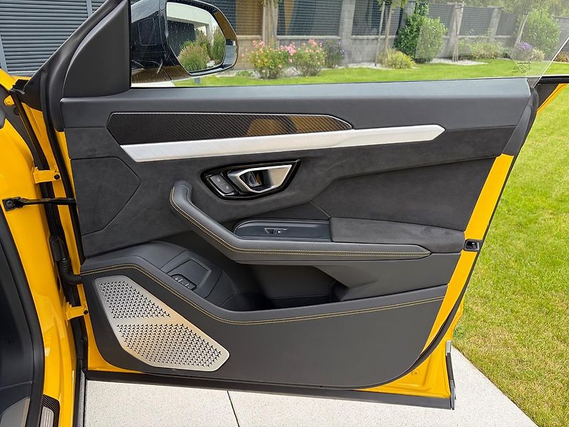 Lamborghini Urus (2019) 4.0 - V8 - KERAMIKY  - fotka 28 z 43