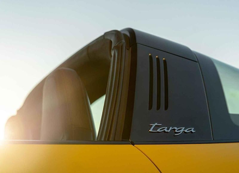 Současná generace Porsche 911 Targa 4S
