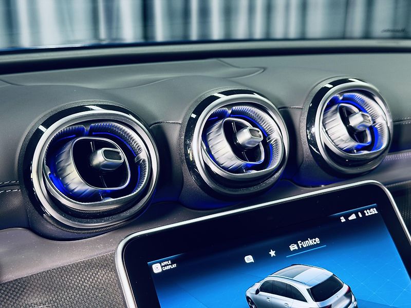 Mercedes-Benz Třídy C (2022) 200*AMG*ZÁRUKA*TAŽNÉ*NAPPA - fotka 30 z 42