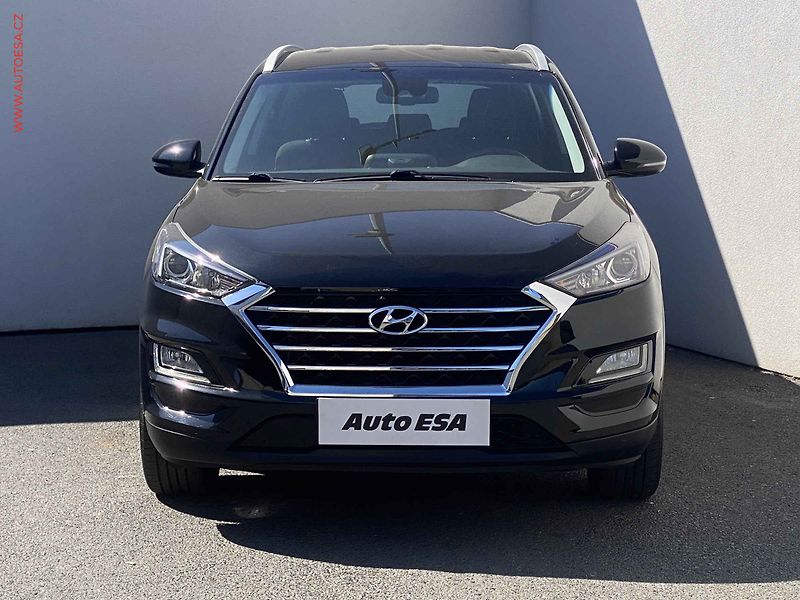 Hyundai Tucson (2020) 1.6 GDi, Trend, navi, kamera - fotka 2 z 19
