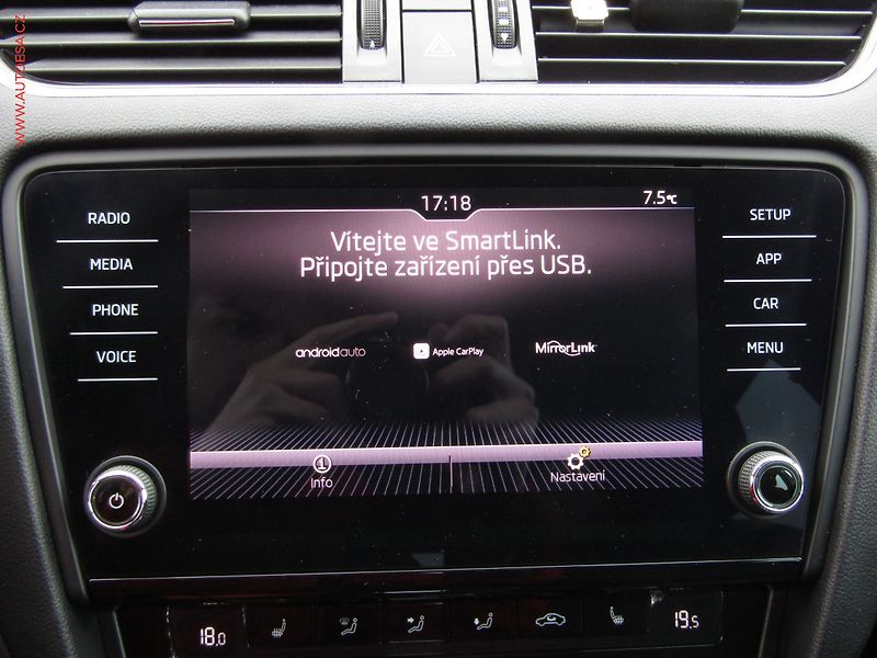 Škoda Octavia (2017) 1.6 TDi, ČR, AT, navi, LED - fotka 17 z 19
