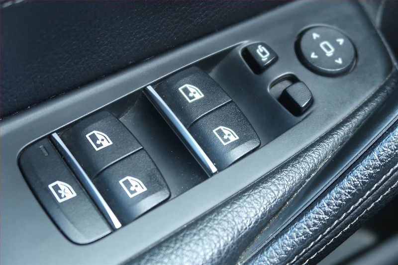 BMW Řada 5 (2017) 520d, Serv.kniha, Kůže, Navi - fotka 15 z 23