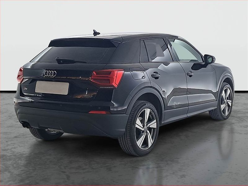 Audi Q2 (2018) sport 2.0 TFSI - fotka 5 z 21