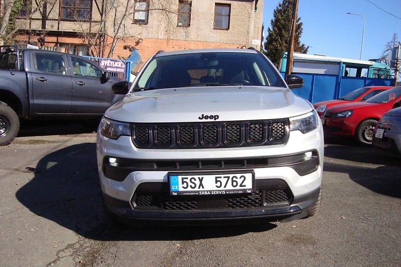 Jeep Compass (2022) 1.3 Night Eagle,ČR,1.Majitel - fotka 66 z 75